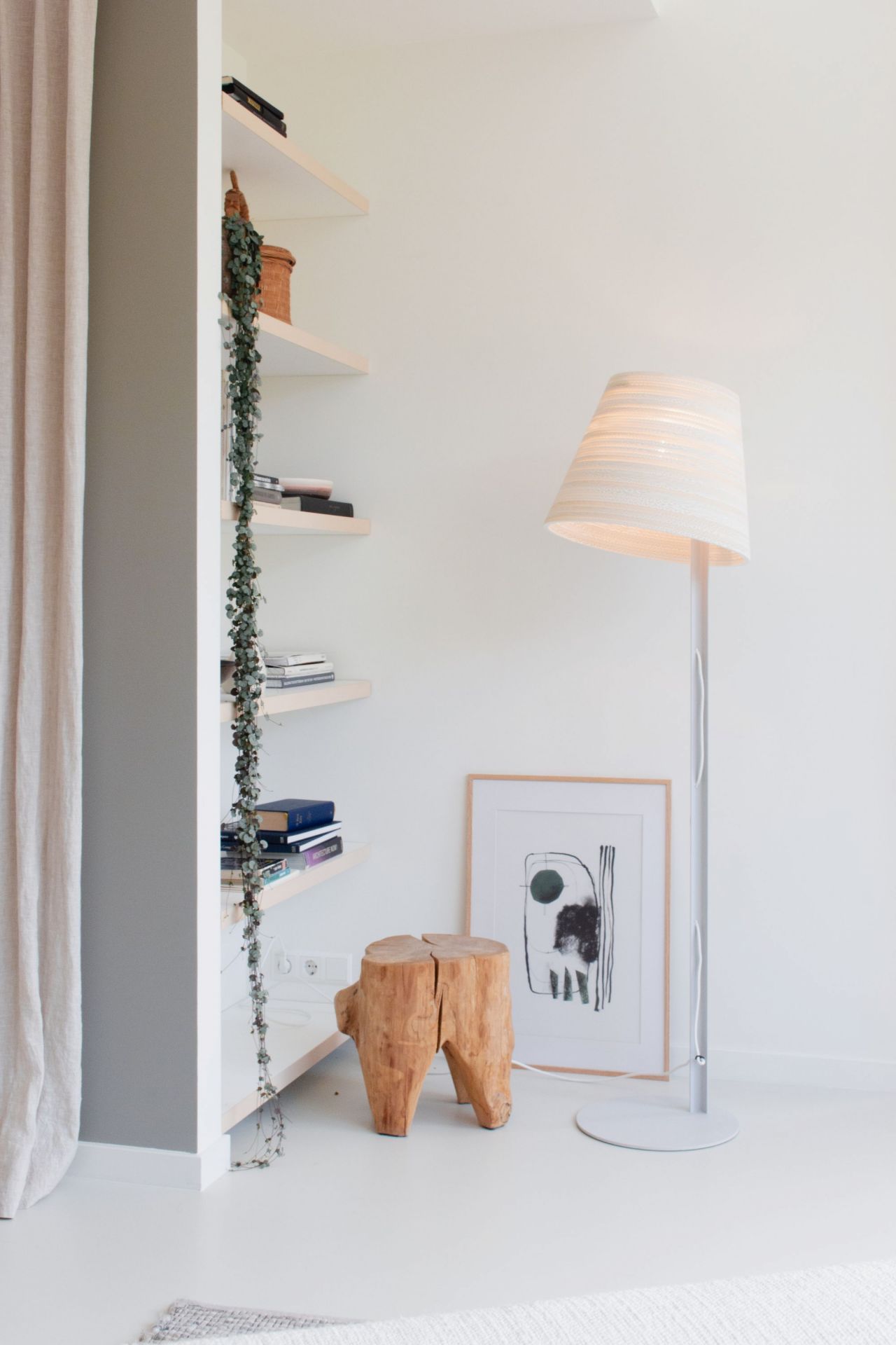 Tilt Floor Lamp Scraplights white Graypants