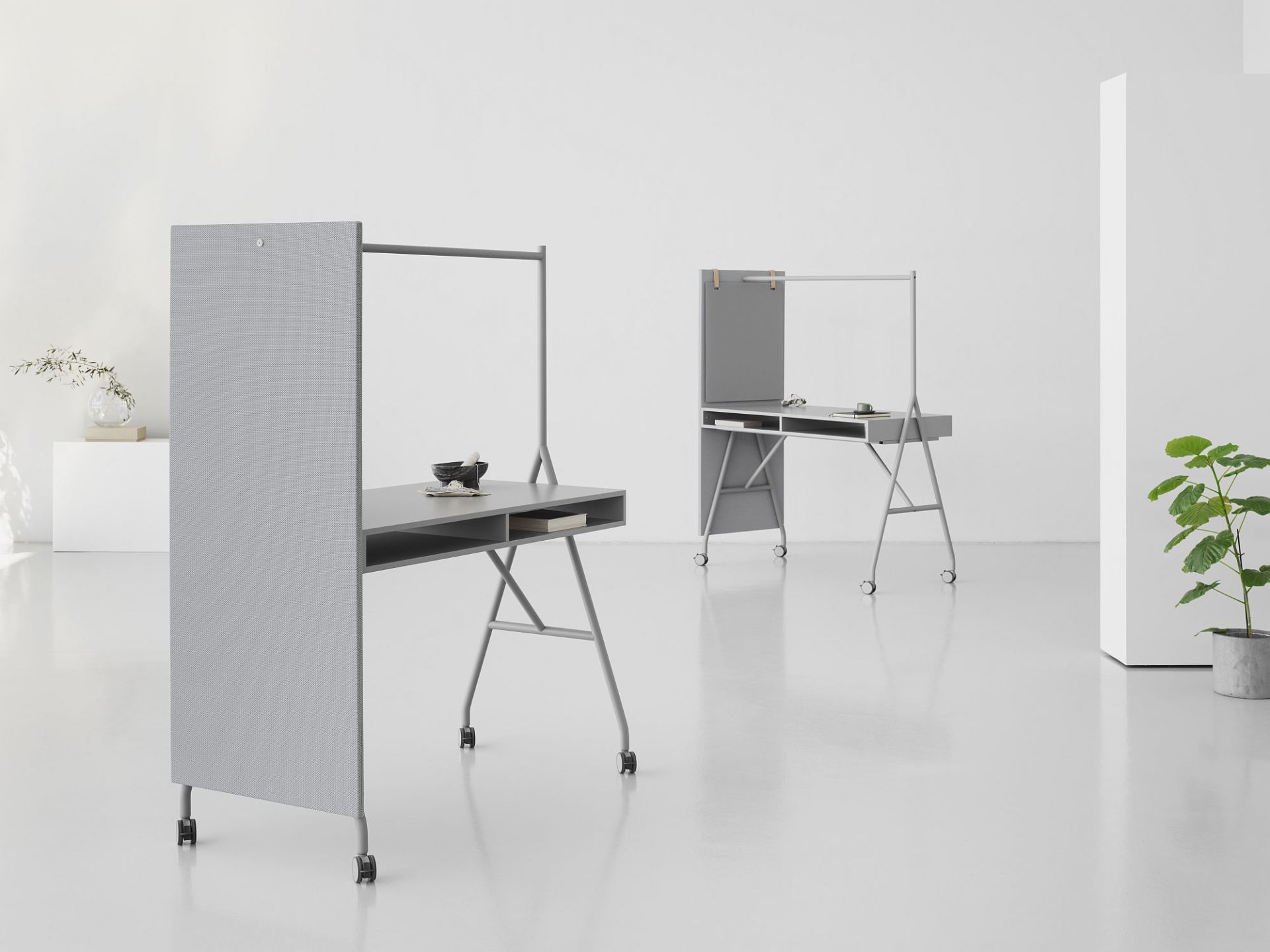 Hangout High Desk high table Mizetto QUICK SHIP