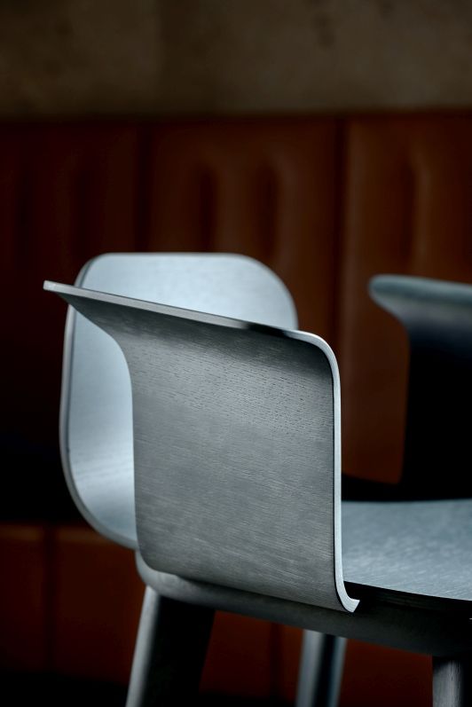 Aeon Comfort Barstool Barstool with armrests Zeitraum