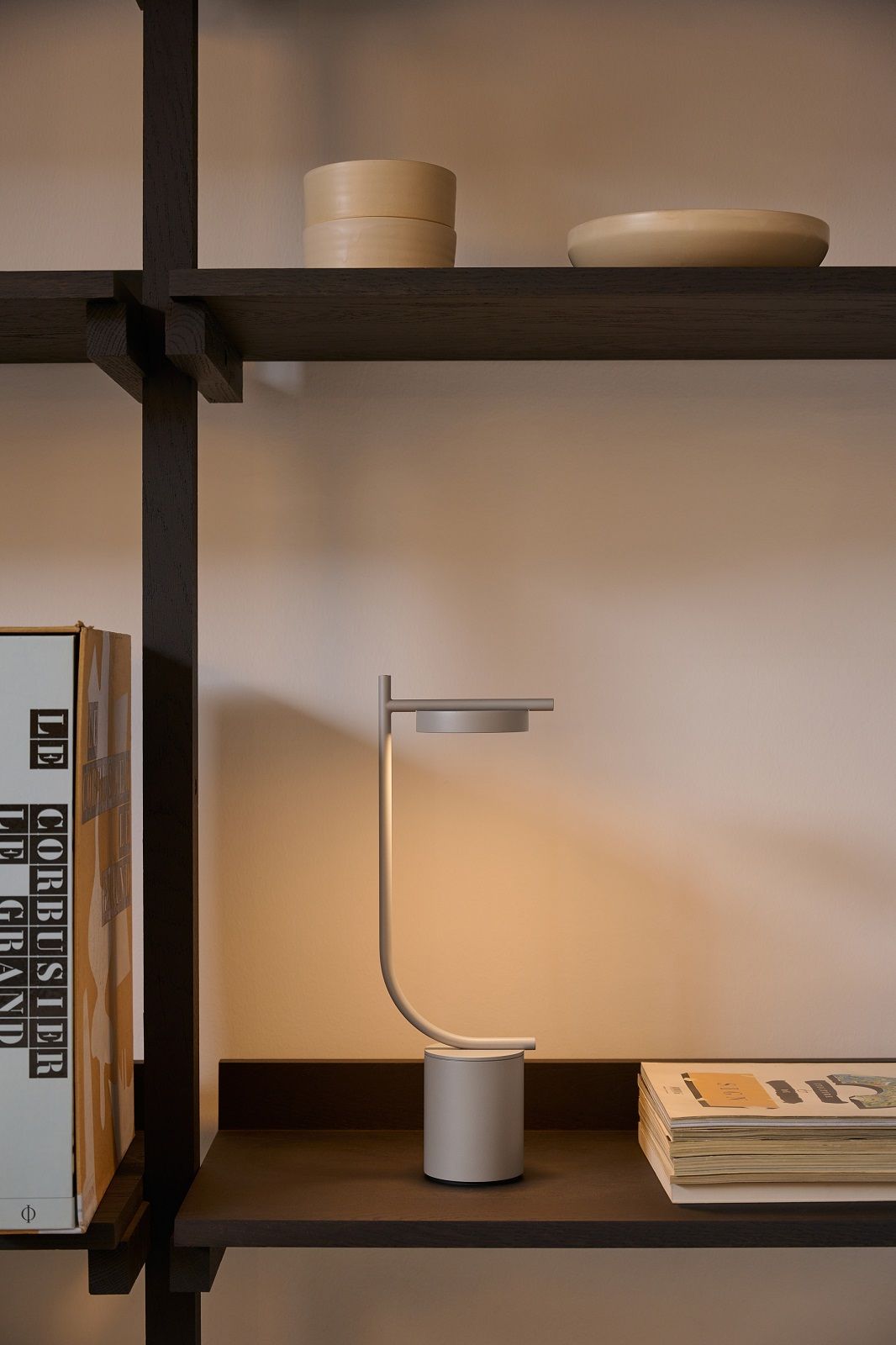 Igram Portable Table Lamp Shape J Battery-powered lamp / table lamp Grupa 