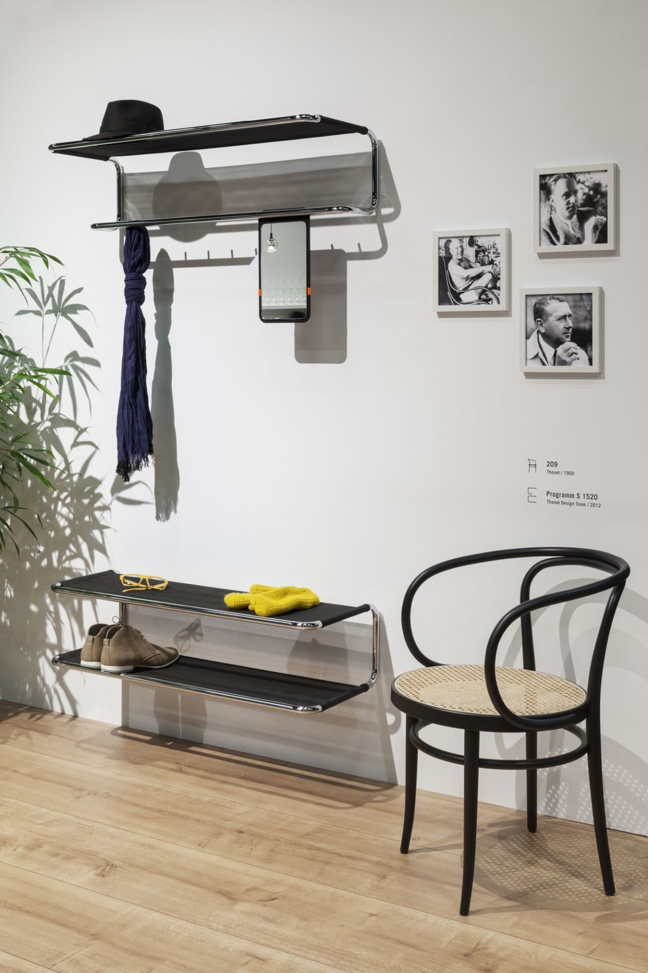 Wall wardrobe S 1520 Thonet